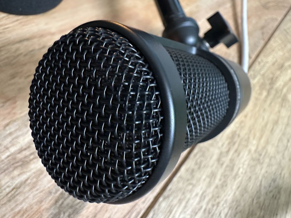 Microfon Audio Technica AT2020 cu XLR + CABLU 3metri si STATIV de masa