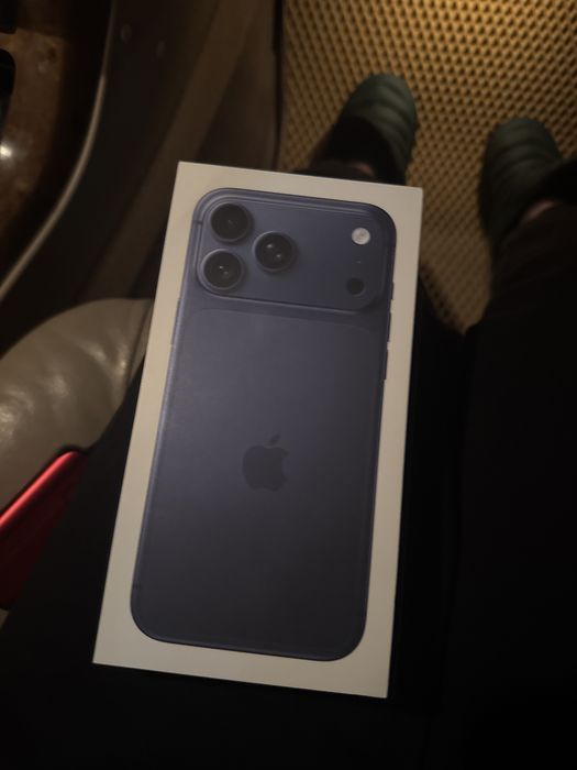 Продам iphone 17 Pro max 256bg новый