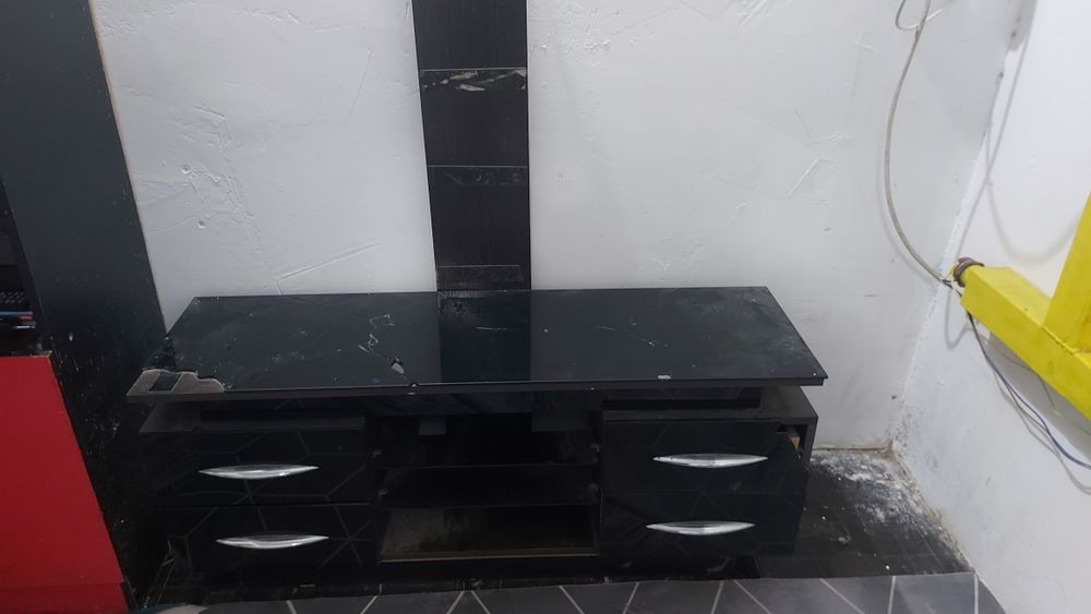 Подставка под телевизор