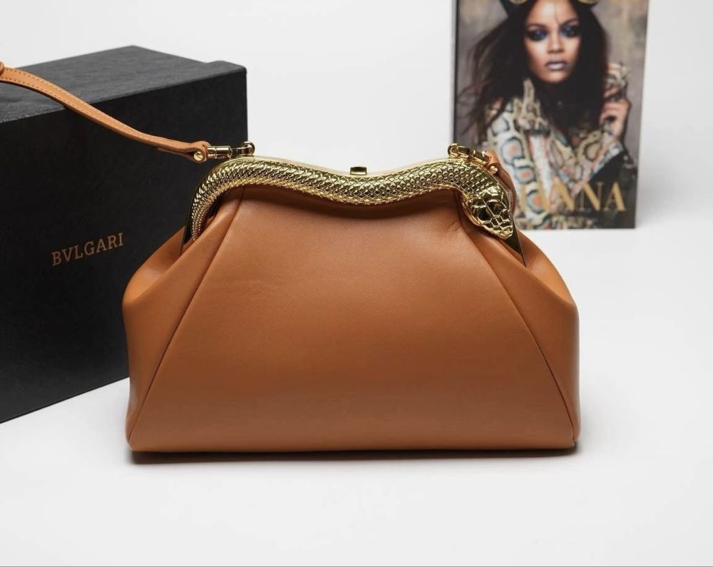 Новая сумка Bvlgari