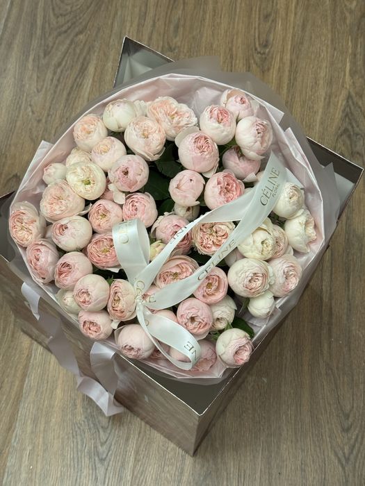 Шикарный букет цветов роз Celine