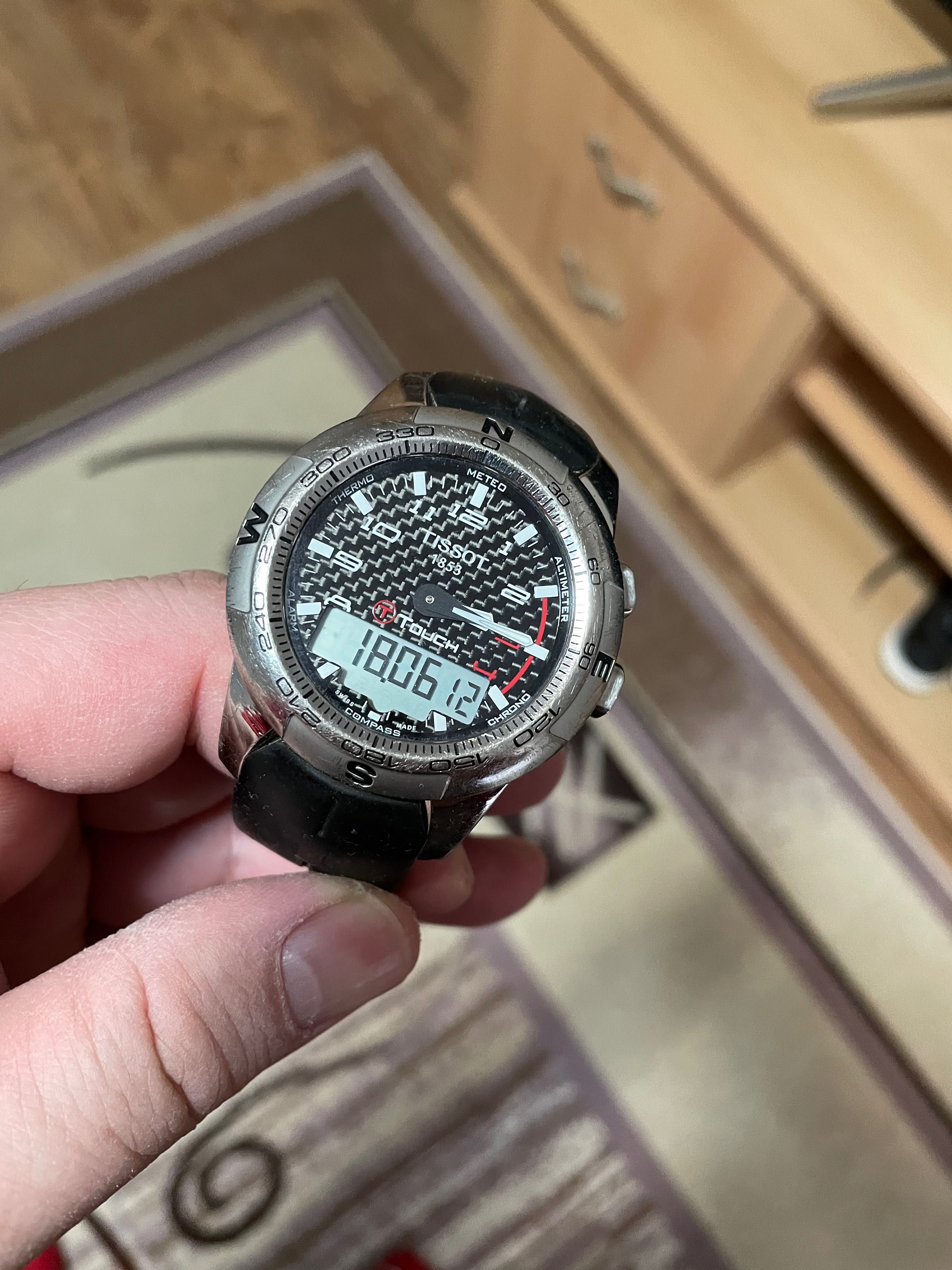 Часовник Tissot T-touch Titanium