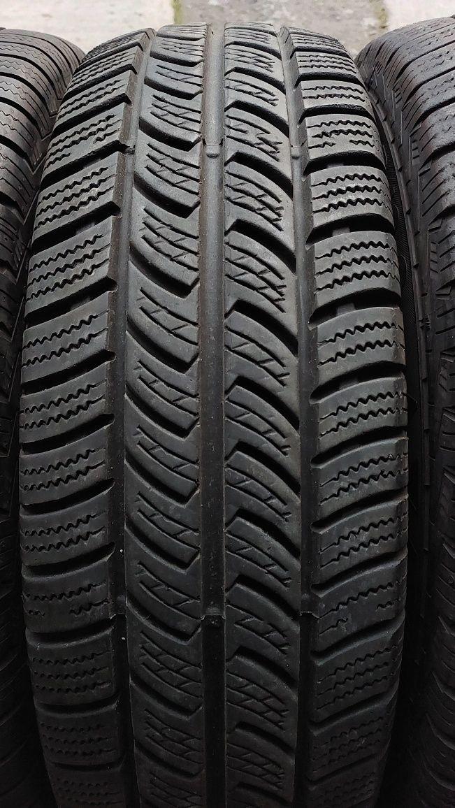 Зимни гуми за Бус 205/75/16 C Continental VancoWinter 4 броя