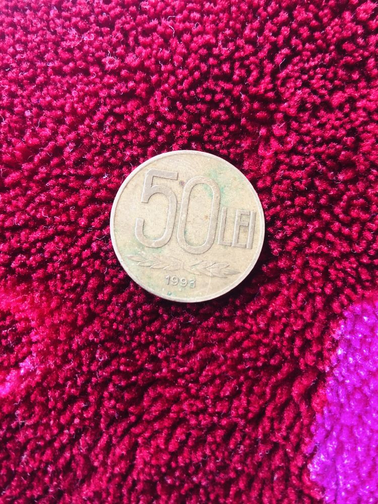 Vand moneda veche 50 lei