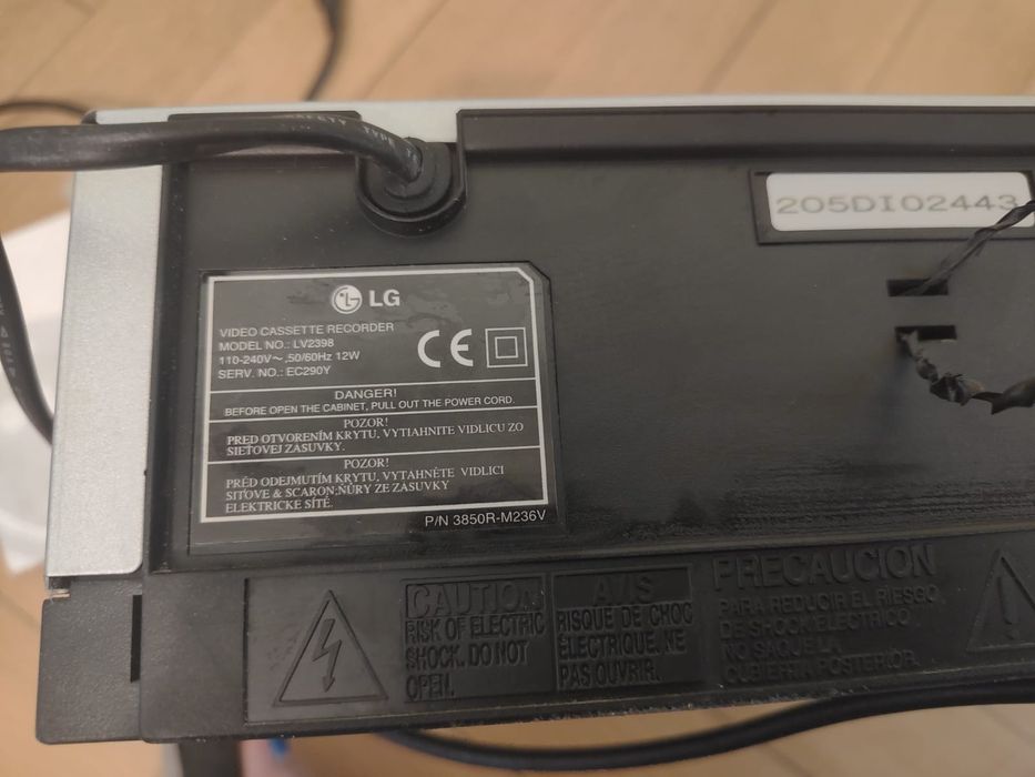 Vând VHS LG funcțional