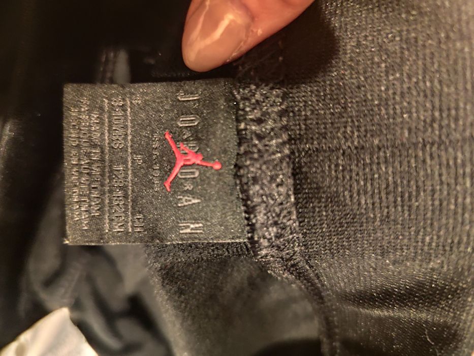 Vând trening Nike Jordan original