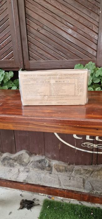 Kit supravietuire / mancare pentru drumetii MRE Franta