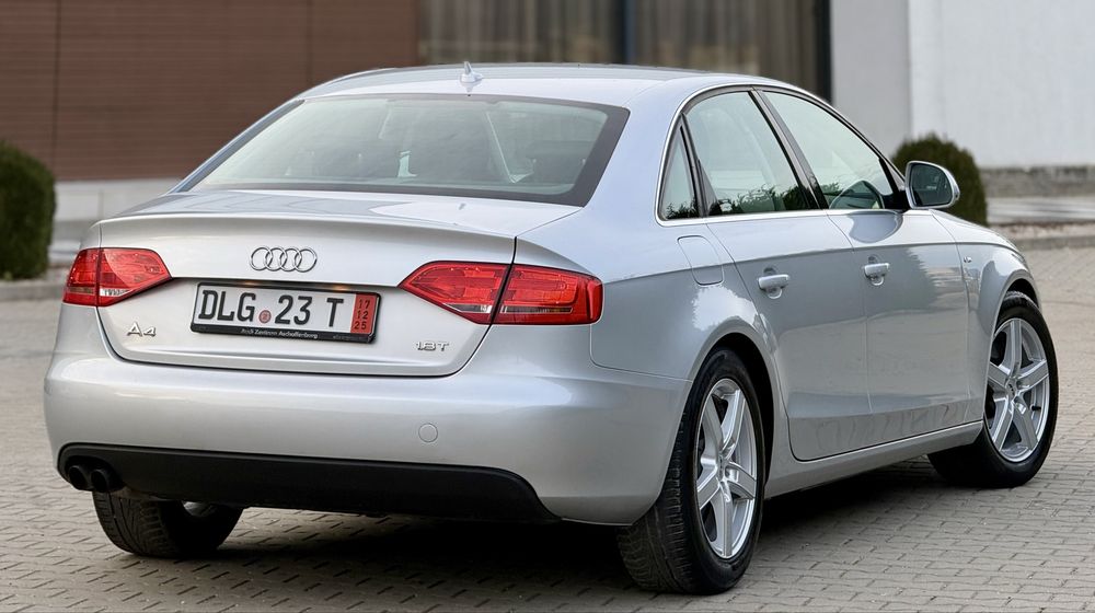 Audi A4 B8 ,1.8 TFSI /160cp/Berlina/Ledurii/Navi/Jante R17 /TOP