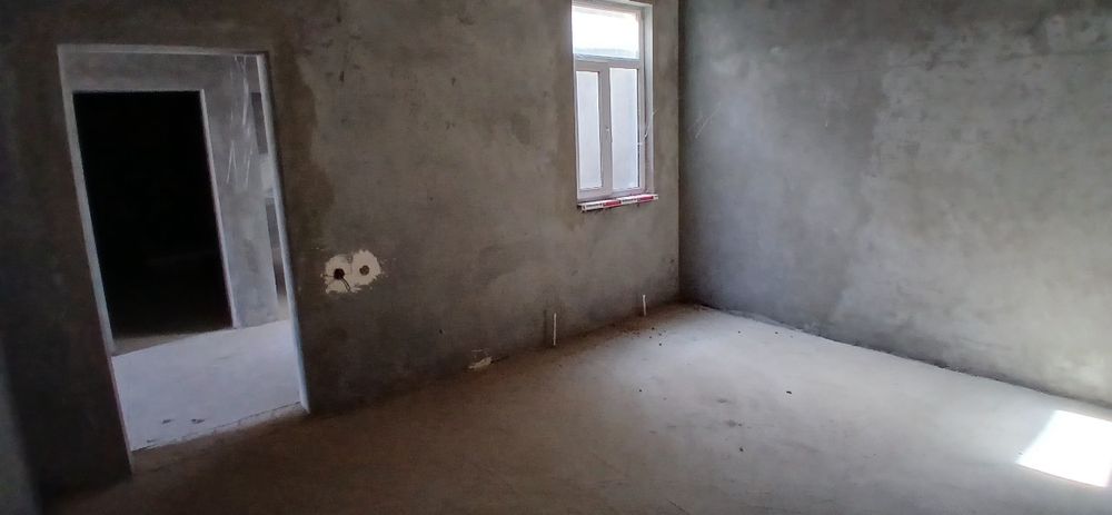 Уй сотилади кировда   3 сотих