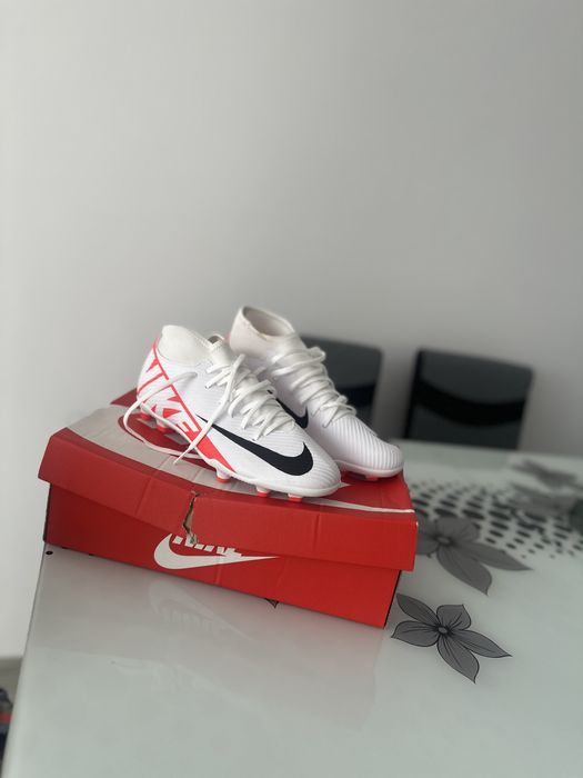 Ghete de fotbal Nike Mercurial Vapor 15