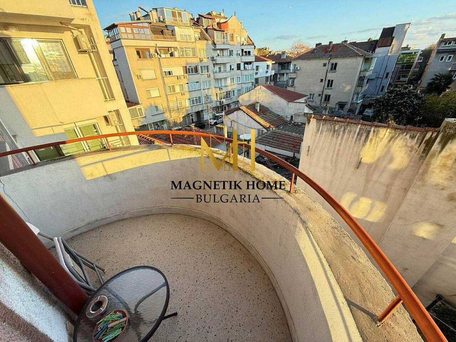 Дава се под наем Двустаен апартамент в Бургас, Център - 67 кв.м за 510 € - Снимка #5