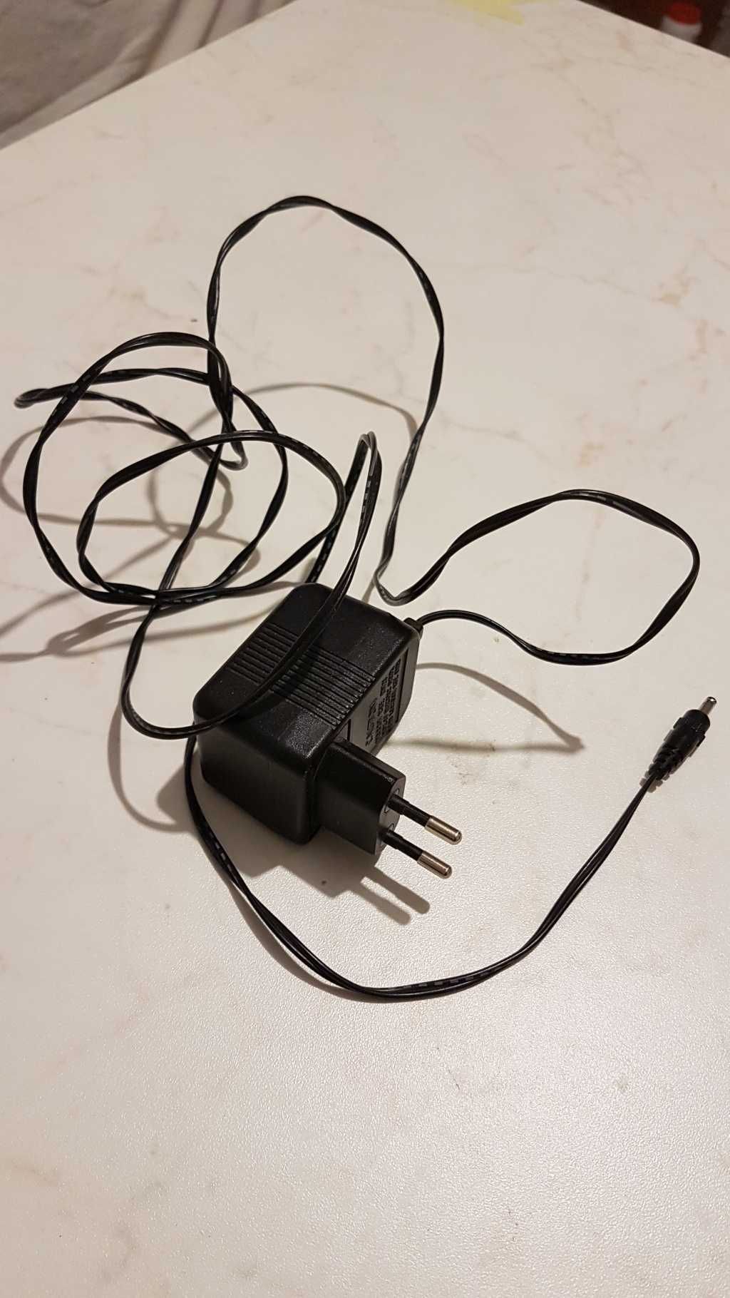 AC Adaptor - Incarcator/Alimentator 3.8 Volti 0.35 Amperi