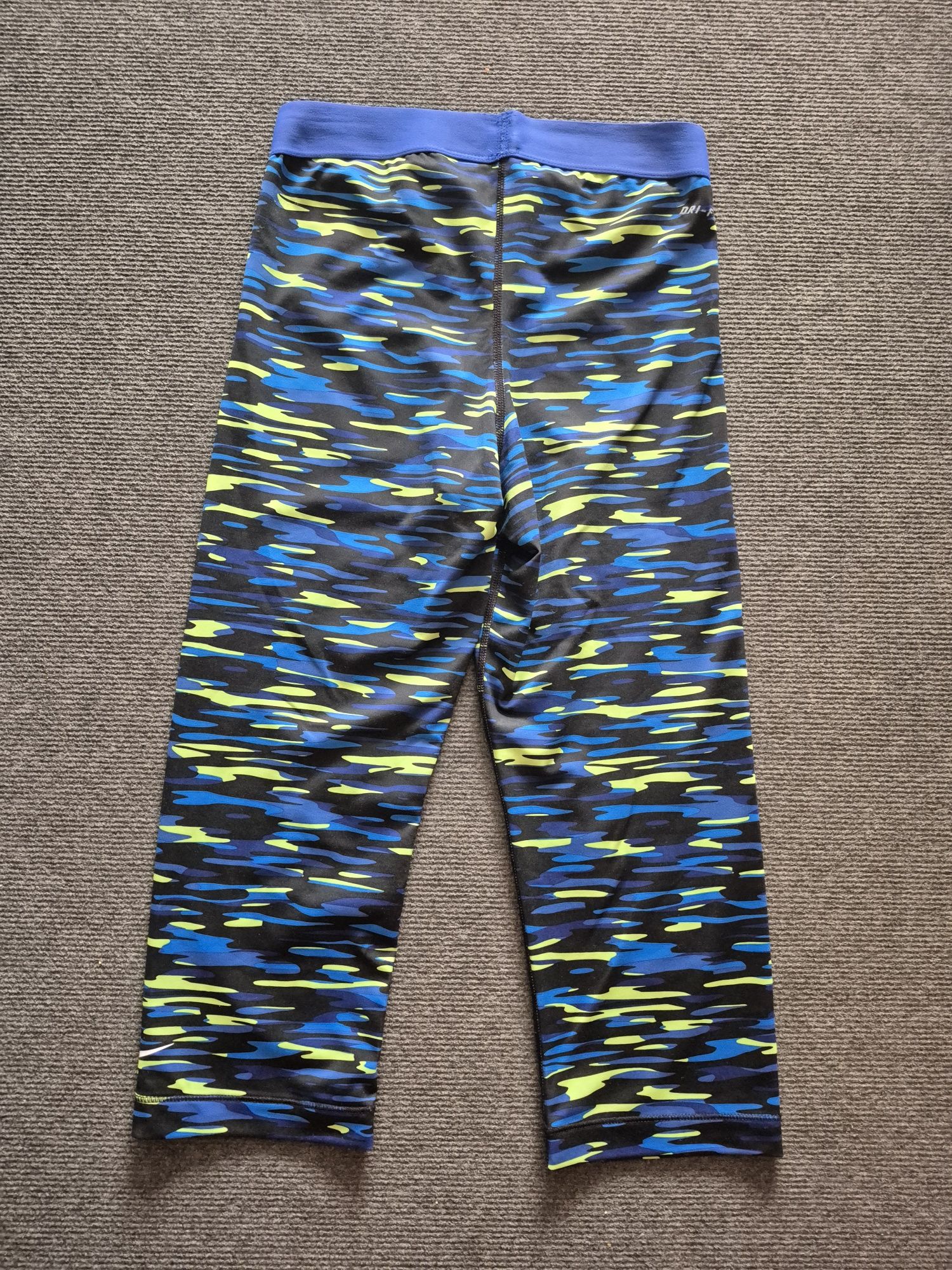 Клин Nike PRO, размер М