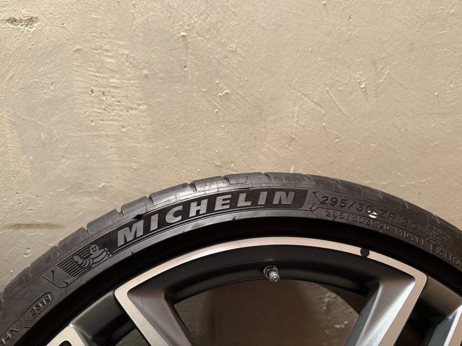 Оригинални Mercedes 20" джанти с гуми Michelin Pilot Sport 4S
