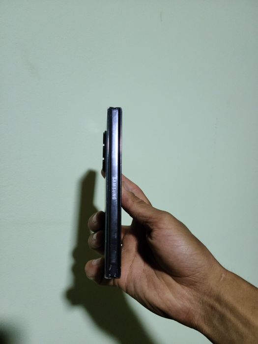 Samsung Z Fold 5