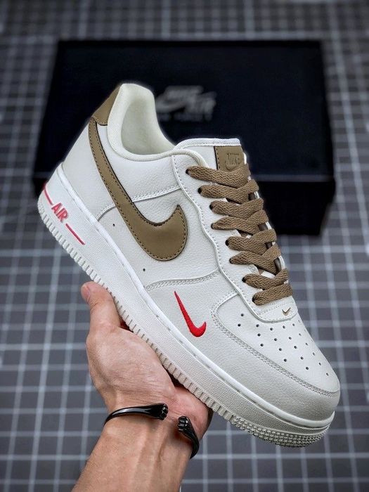 Nike Air Force 1 — кроссовки для города , 36–45