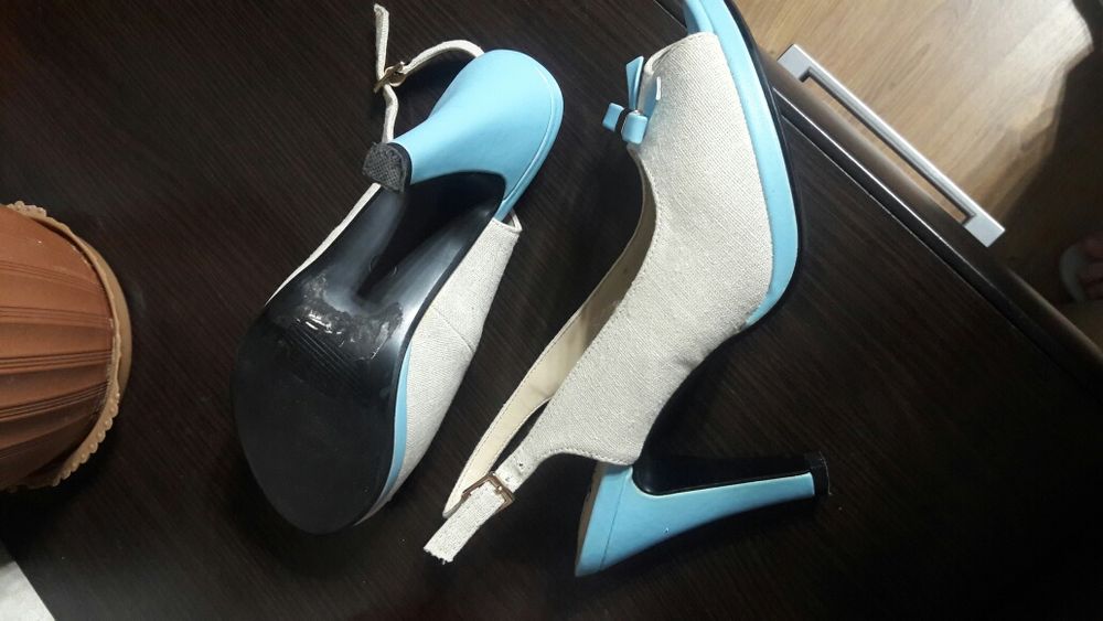 Босоножки летние