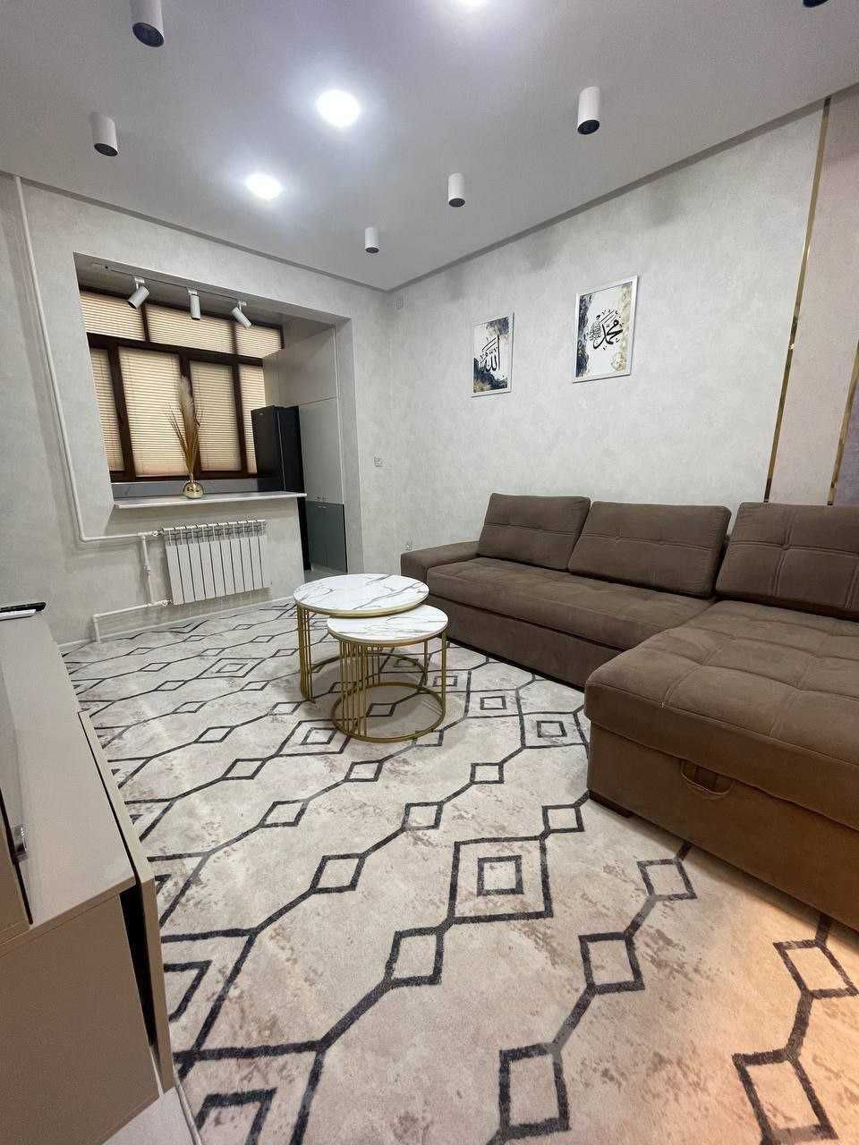 Срочно продам кв 2-ком кв ор Новза Метро/Спорт Товар. Цена Бомба.29*