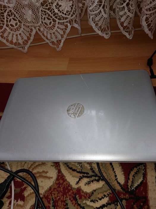 Продам ноутбук, может на запчасти