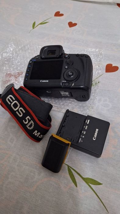 Canon 5D mark 3 body sotiladi yangi holatda