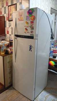 Продаётся холодильник LG инвертор