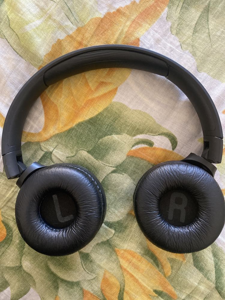 срочно продам jbl500tune