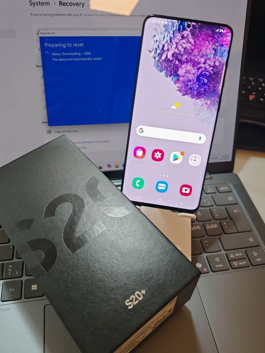 Telefon Samsung Galaxy S20 plus 128gb 8gb ram ca nou dual sim