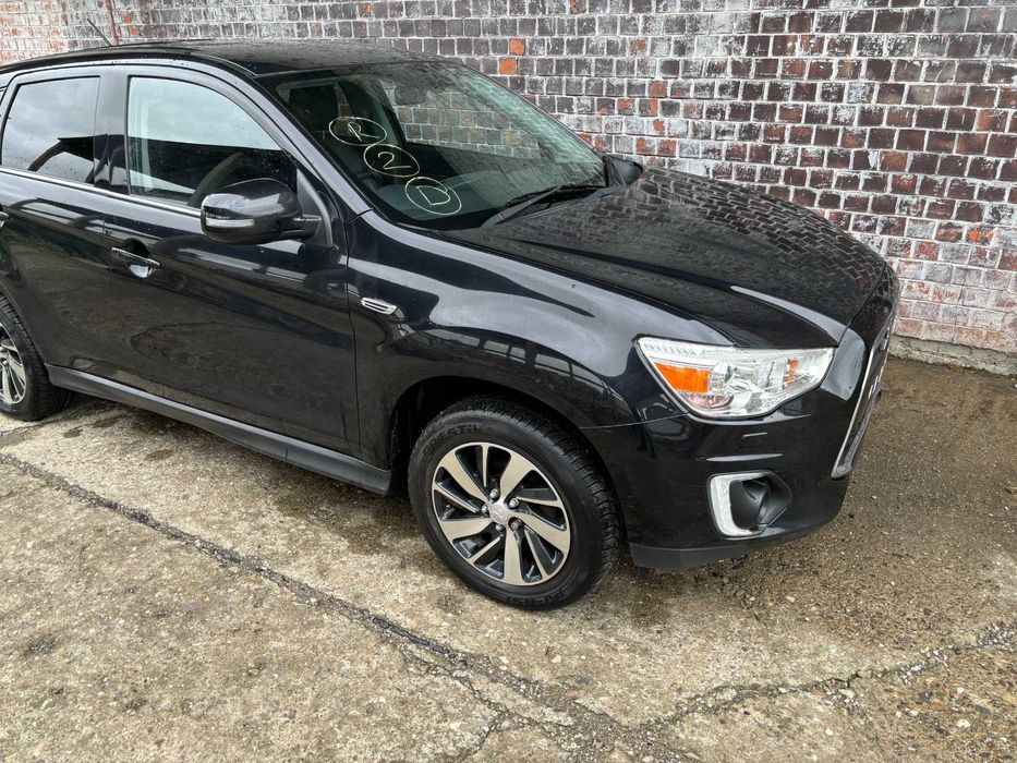 usa stanga fata si piese mitsubishi asx din dezmembrari