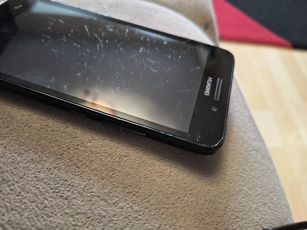 Продавам Huawei G 620S