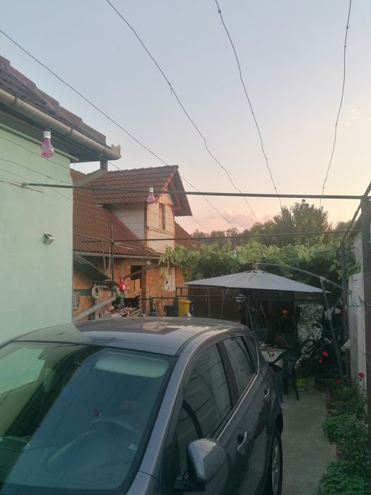 Casa de vânzare 500m toate utilitățile.