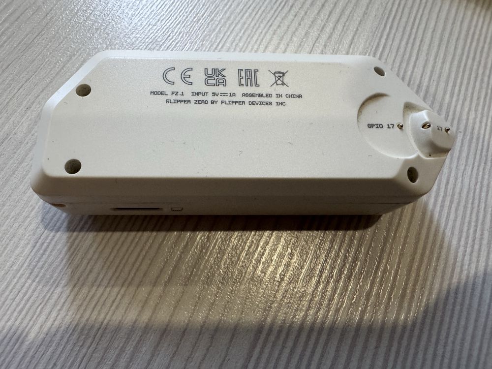 Flipper Zero в отличном состоянии с коробкой