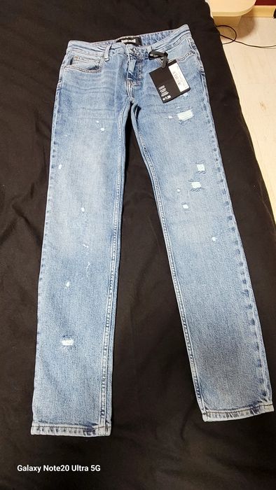 Продавам мъжки дънки