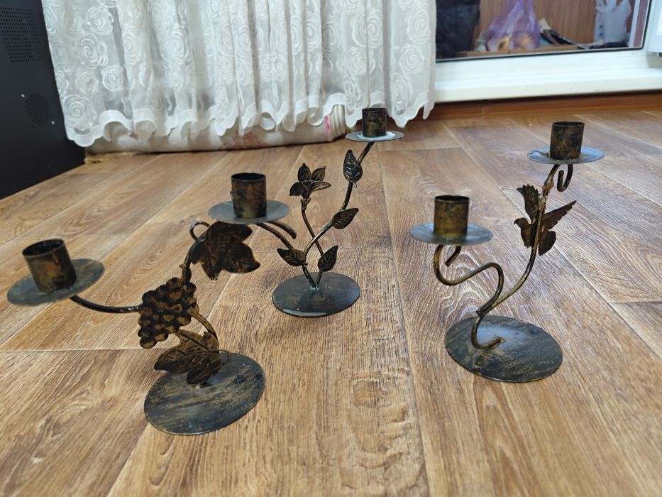 Подсвечники 3 штуки