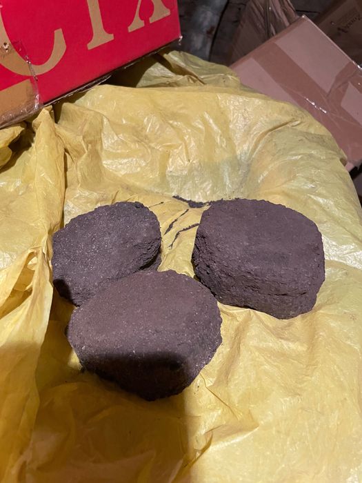 Стари брикети (въглища) за отопление