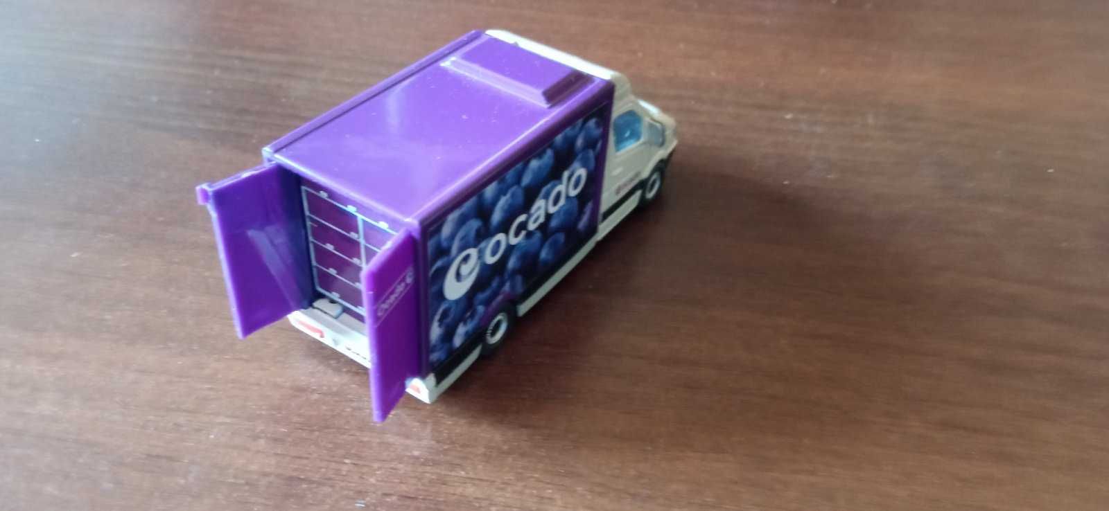 Mercedes Sprinter ”Blueberry” Ocado CORGI 9.5cm Die Cast