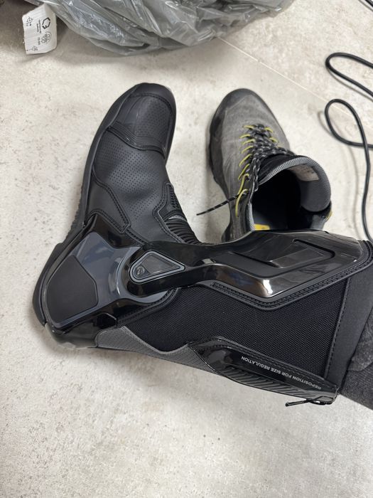 Dainese torque out 3