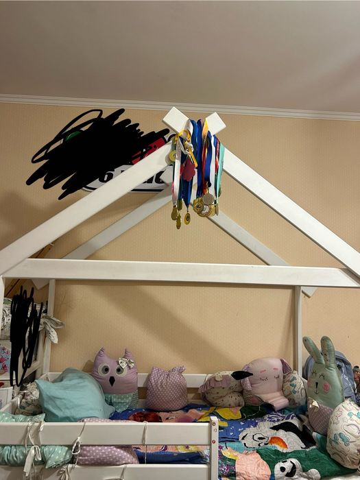 Детская кровать-домик