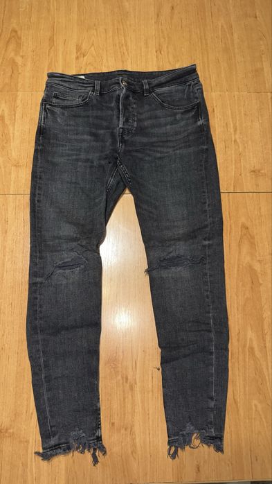 Blugi Zara Gri EUR 44