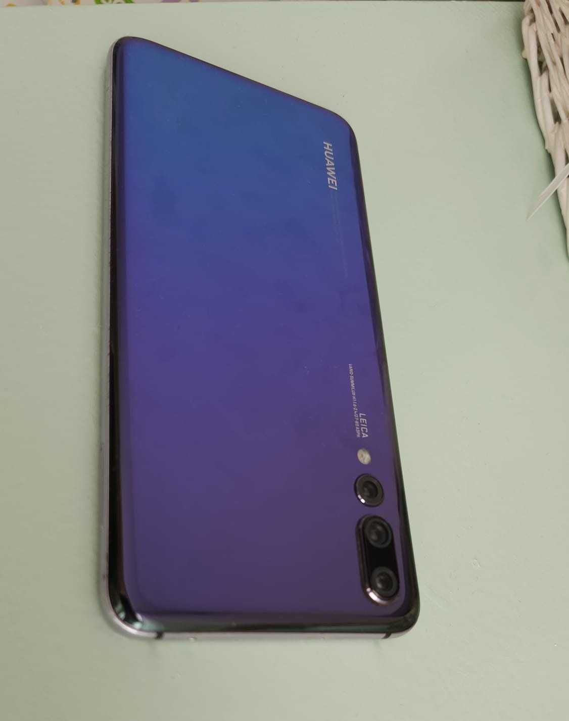 Vand HUAWEI P20 PRO Dual Sim 128Gb 6Gb 40MP Twilight