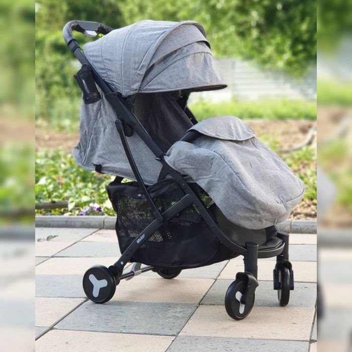 Коляска прогулочная