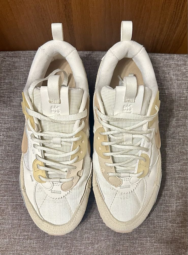 Маратонки Nike Air Max 90 Futura