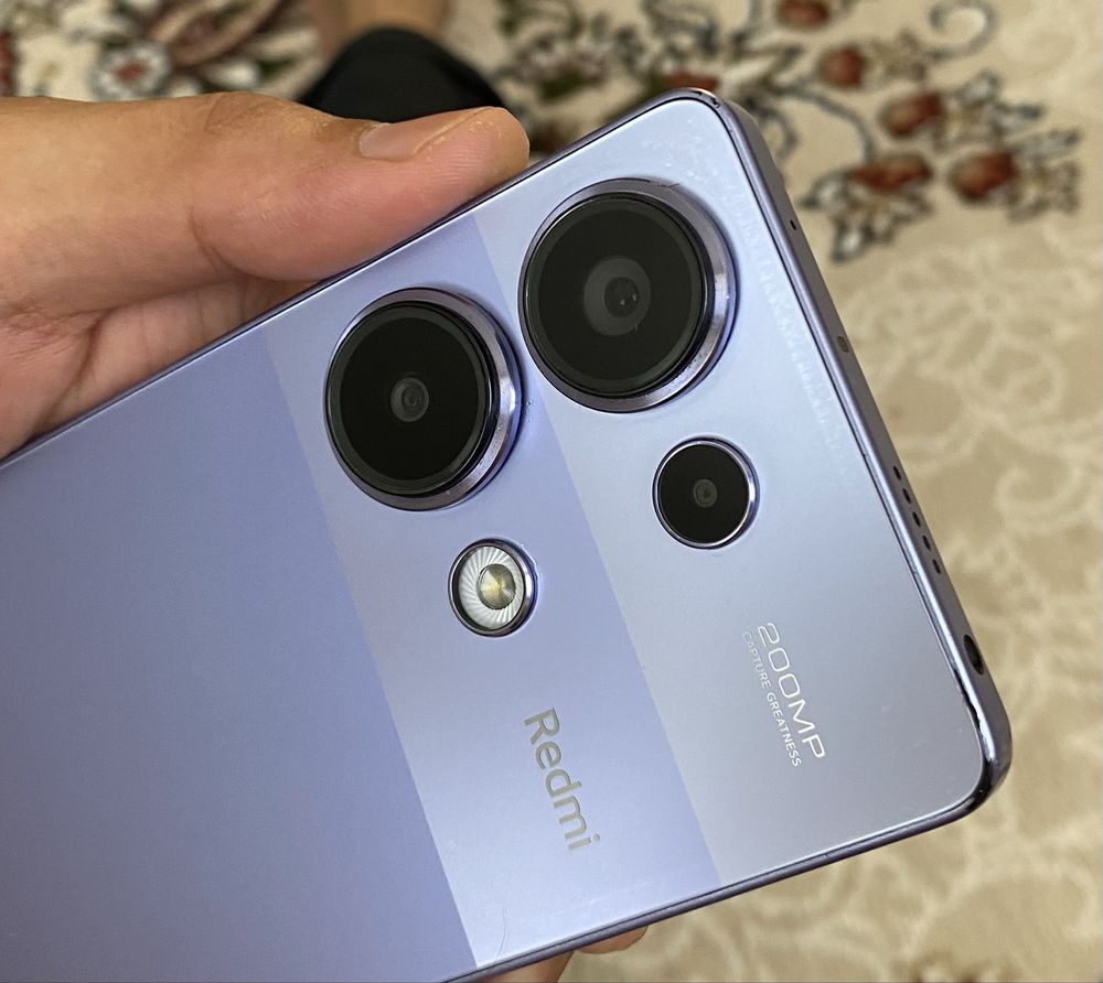 Redmi  Not 13 pro 8/256 gb srochno sotiladi