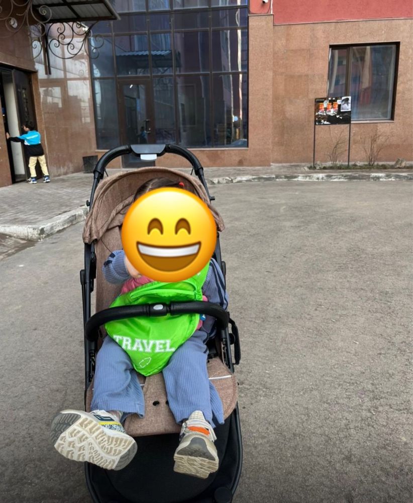 Прогулочная коляска книжка