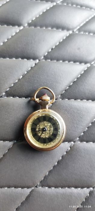 Советские позолоченные корманые часы чайка 17камней