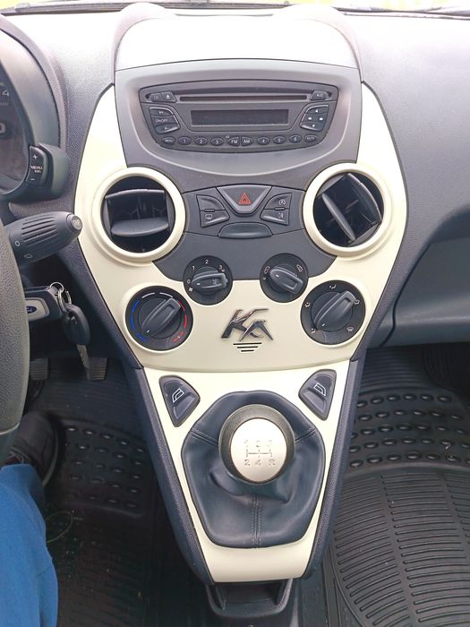 Vând Ford KA 1,3i euro 5