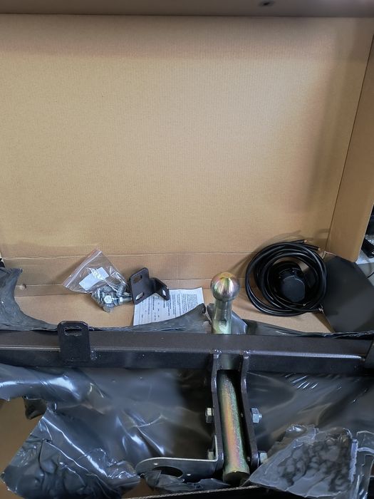 Фаркоп на гранту седан