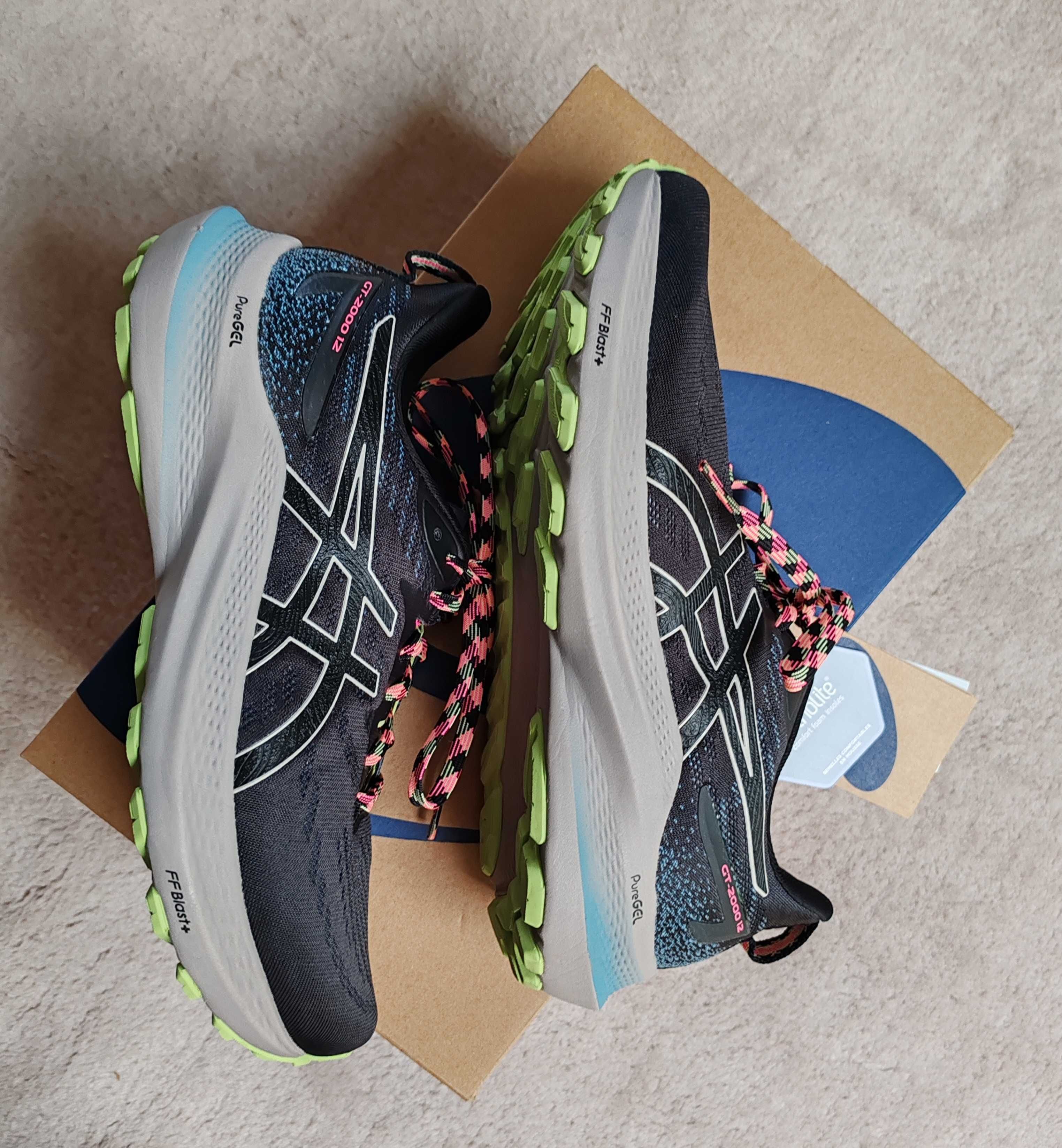 Дамски маратонки ASICS GT-2000 12 TR 1012B587..200