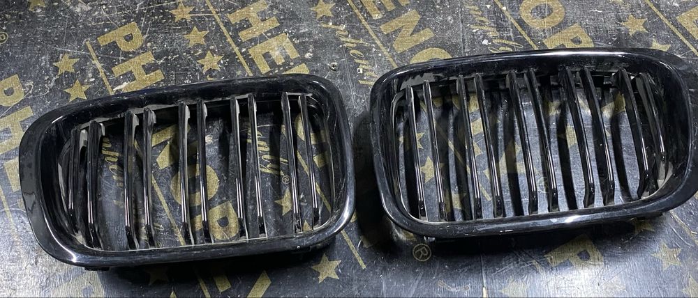 Продавам решетка за bmw E46