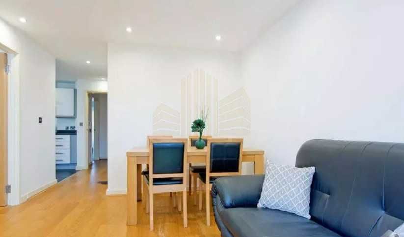 Дава се под наем Тристаен апартамент в Пловдив, Остромила - 90 кв.м за 239.7 € - Снимка #2