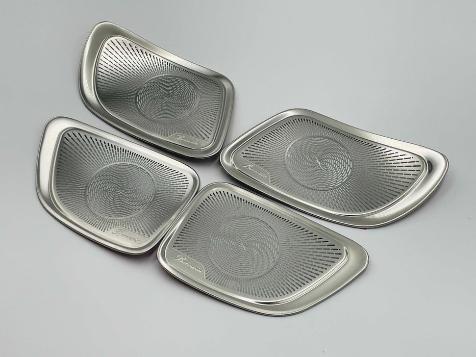 Embleme site Burmester Compatibile Mercedes C class W206 new